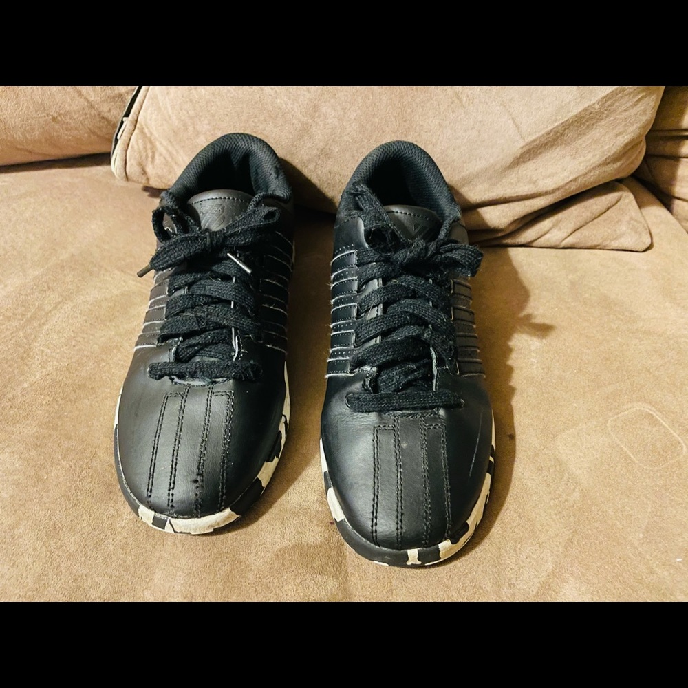 KSwiss - Picture 3 of 5